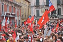 Nella foto - Laboratorio Sociale Alessandria