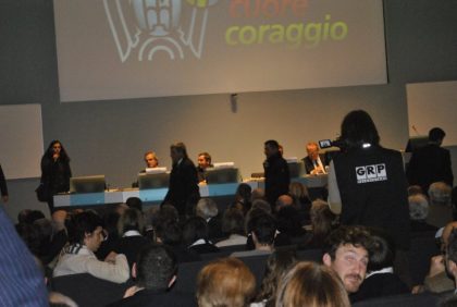 Nella foto - Laboratorio Sociale Alessandria