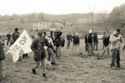 Nella foto - Laboratorio Sociale Alessandria