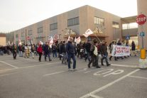 Nella foto - Laboratorio Sociale Alessandria