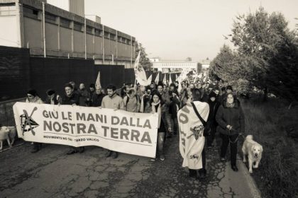 Nella foto - Laboratorio Sociale Alessandria