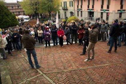 Nella foto - Laboratorio Sociale Alessandria