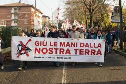 Nella foto - Laboratorio Sociale Alessandria