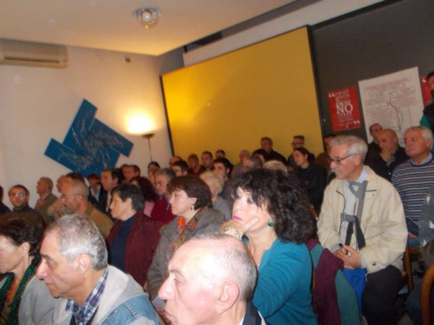 Nella foto - Laboratorio Sociale Alessandria