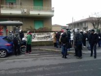 Nella foto - Laboratorio Sociale Alessandria