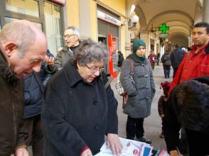 Nella foto - Laboratorio Sociale Alessandria