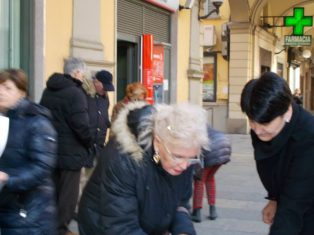 Nella foto - Laboratorio Sociale Alessandria