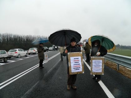 Nella foto - Laboratorio Sociale Alessandria