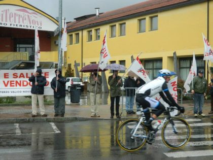 Nella foto - Laboratorio Sociale Alessandria