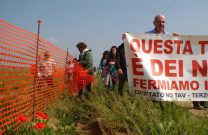 Nella foto - Laboratorio Sociale Alessandria