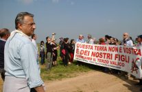 Nella foto - Laboratorio Sociale Alessandria