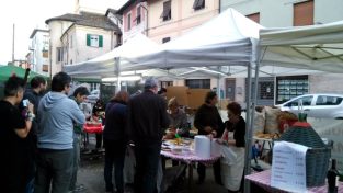 Nella foto - Laboratorio Sociale Alessandria