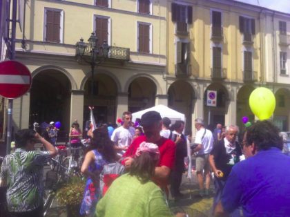 Nella foto - Laboratorio Sociale Alessandria