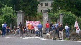 Nella foto - Laboratorio Sociale Alessandria